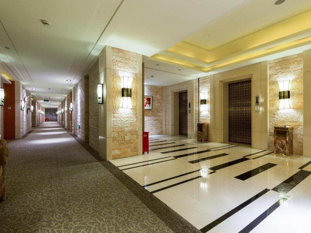 Huana Hotel Minhang Shanghai Buitenkant foto