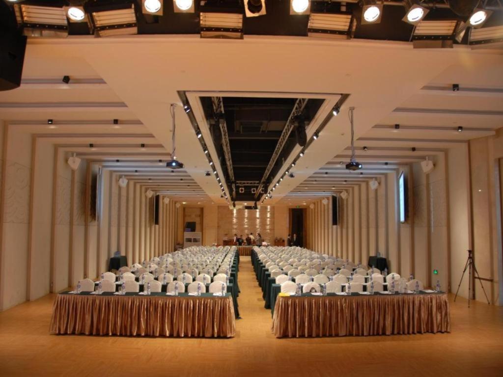 Huana Hotel Minhang Shanghai Buitenkant foto