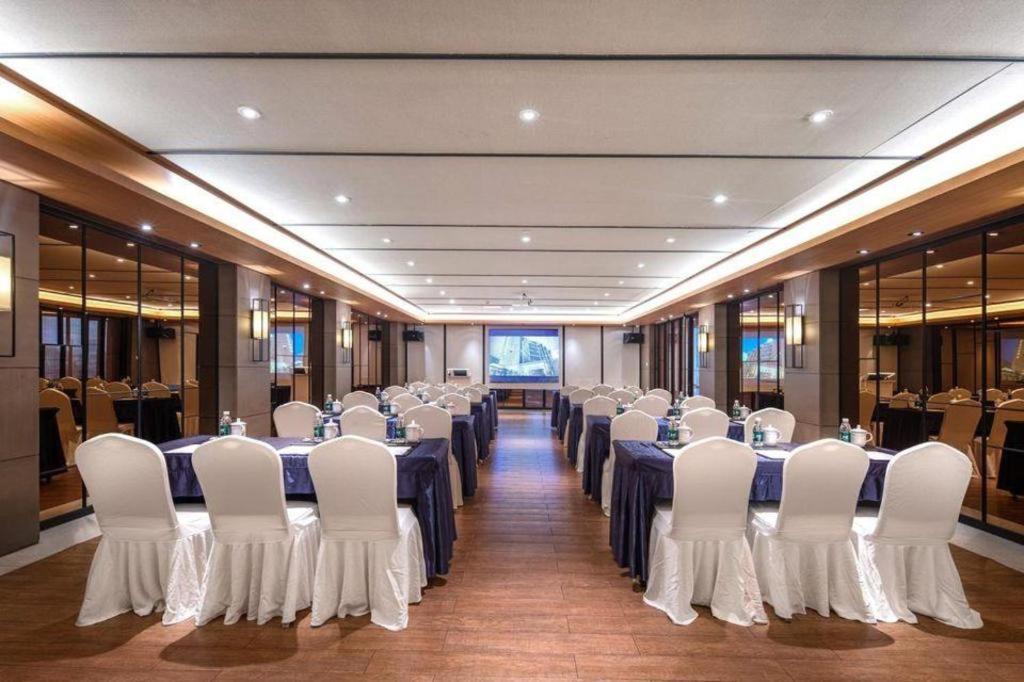 Huana Hotel Minhang Shanghai Buitenkant foto
