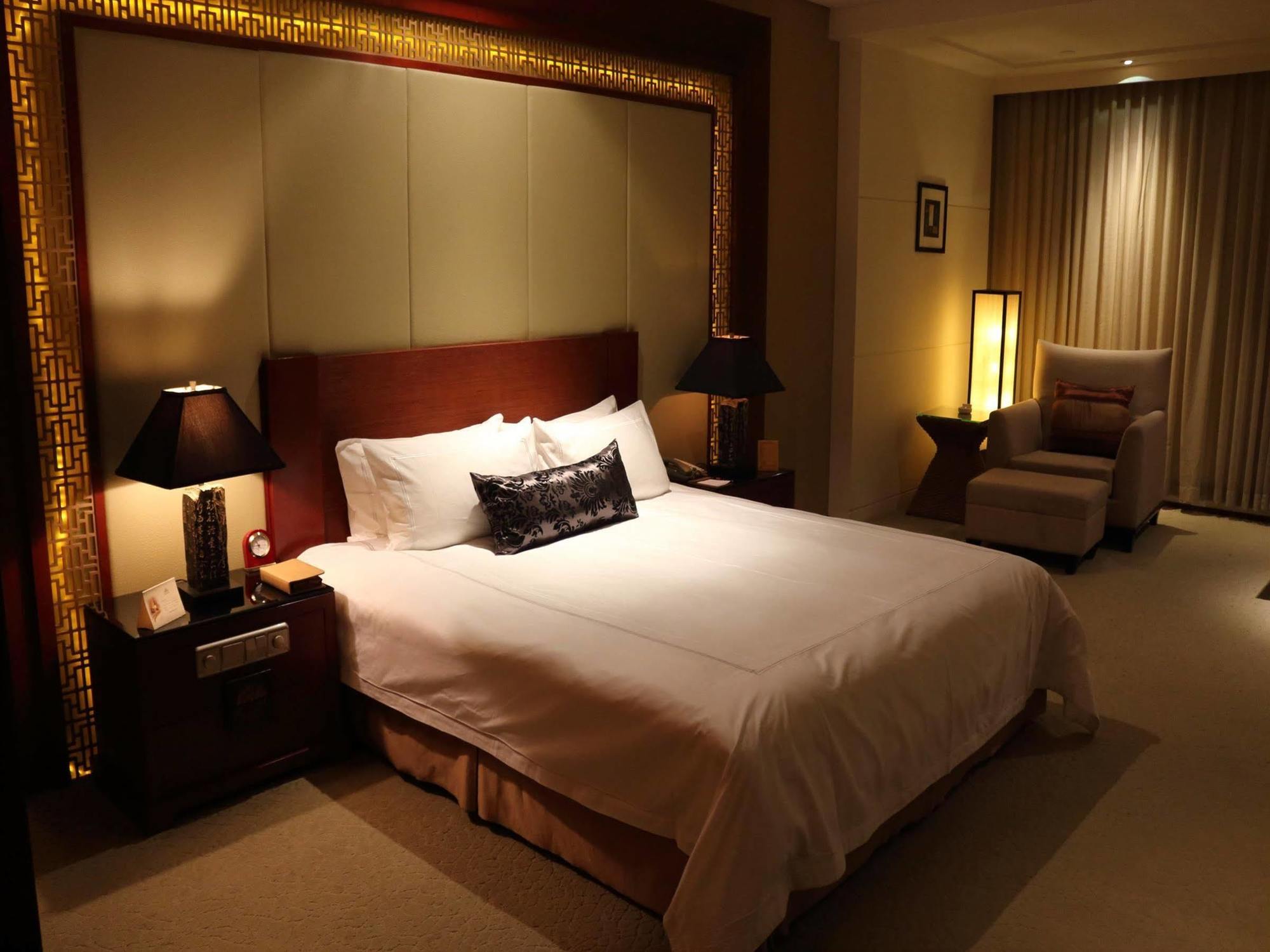 Huana Hotel Minhang Shanghai Buitenkant foto